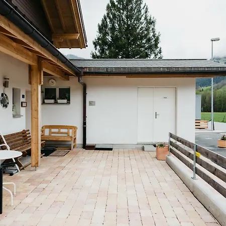 Moench Amazing Grindelwald